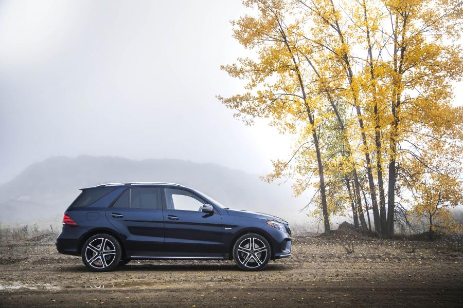 Mercedes-AMG GLE43 4Matic 2016 года  (NA) (фото 5 из 30)